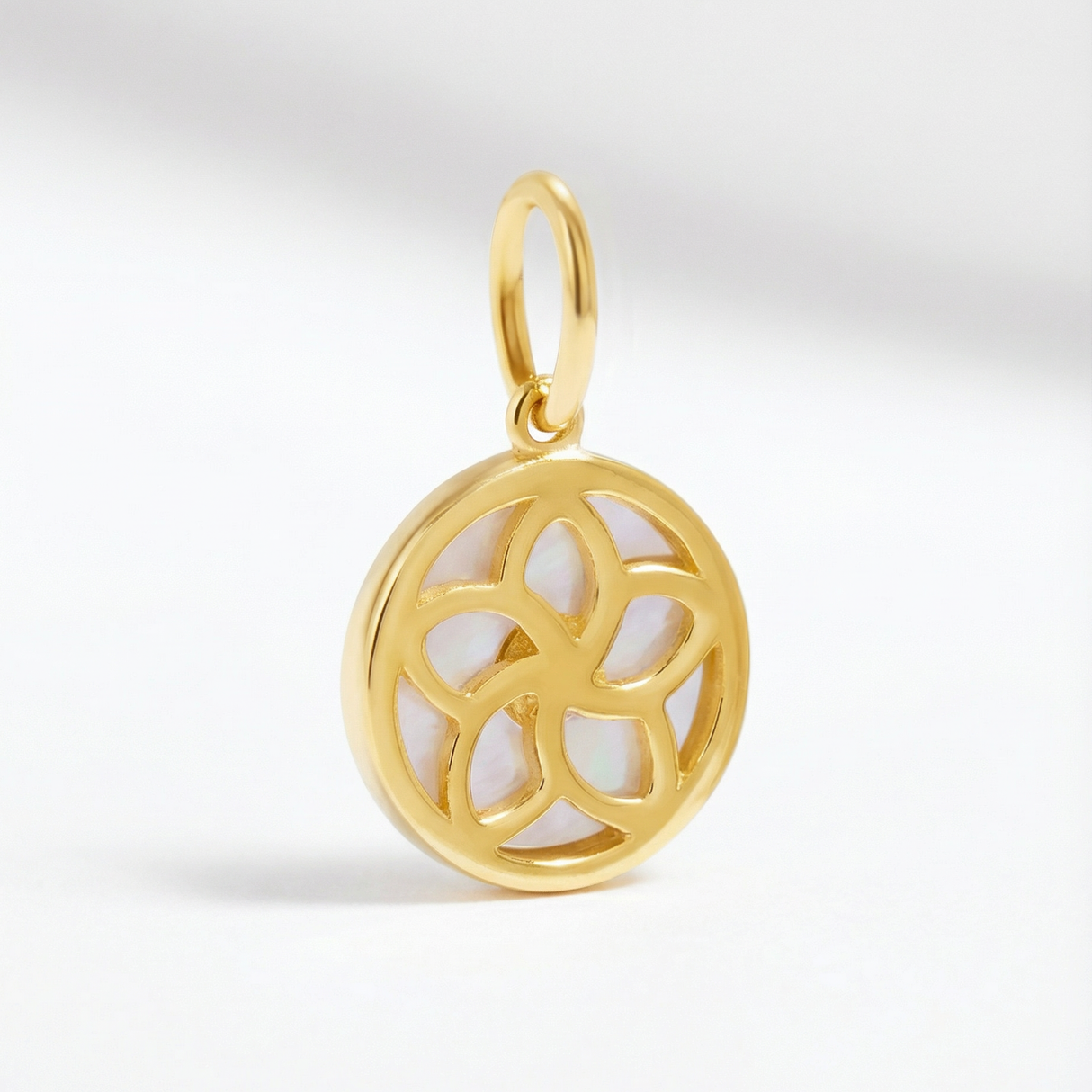 Lunaris Pendant 18KYG