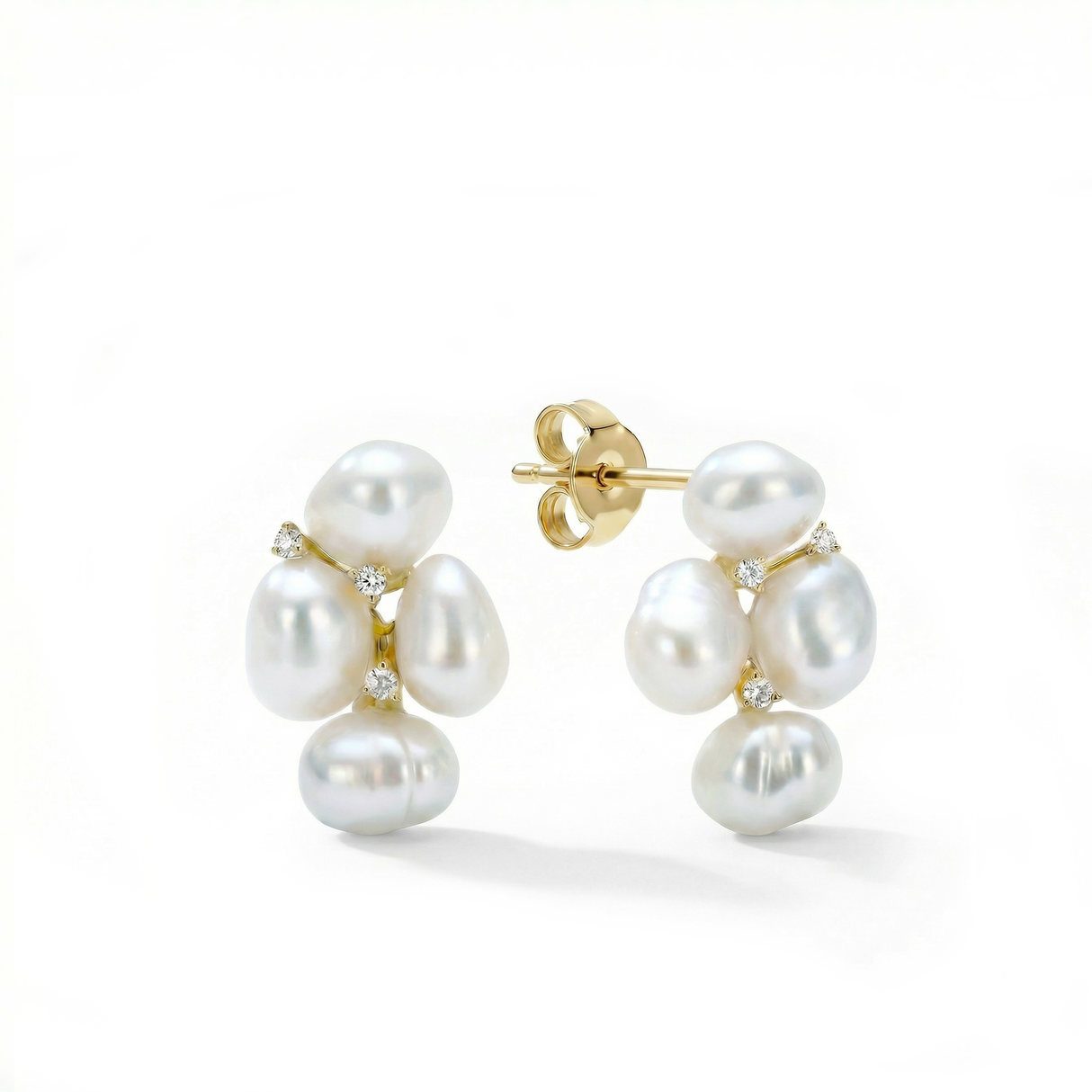 Indah Keshi Pearl Cluster Studs 18KYG