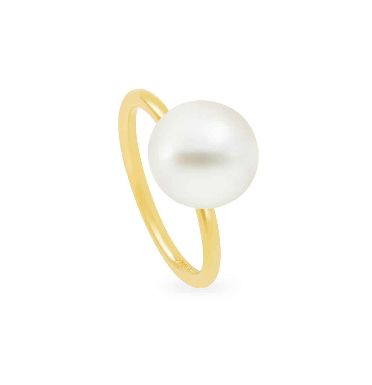 A 18K yellow gold ring with a single South Sea white pearl centered on the top.