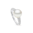 This 9K White Gold ring features a 12.5mm Semi Round South Sea pearl complemented by 0.24ct of diamonds on the shoulders. The design is also available in 9K Yellow Gold. It is available in a US size 7.5.







