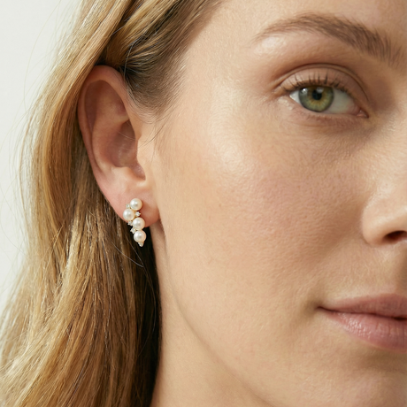 Indah Keshi Pearl Studs 18KYG